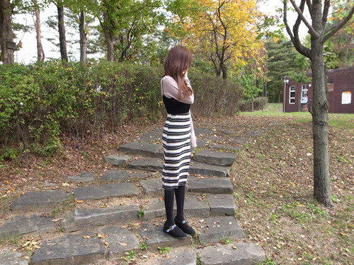 velvet skirt : black
