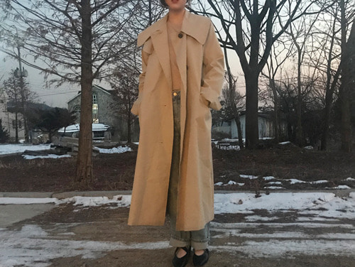 ann trench coat : light beige