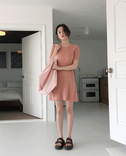 move dress : pink