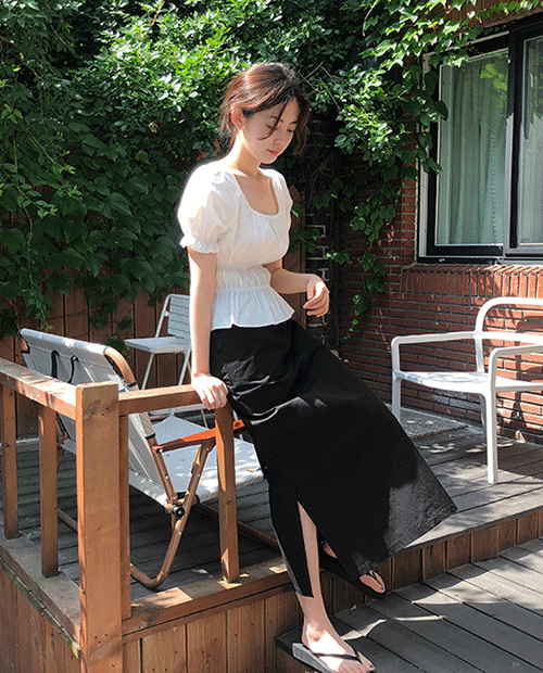 side slit skirt : black