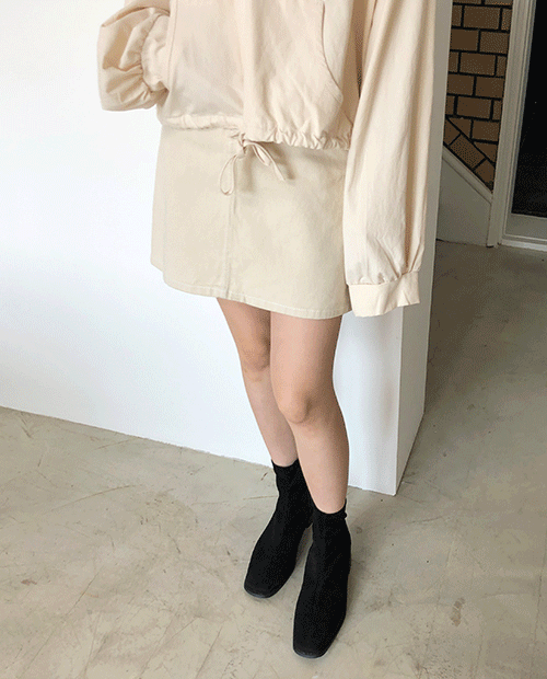 cream basic skirt