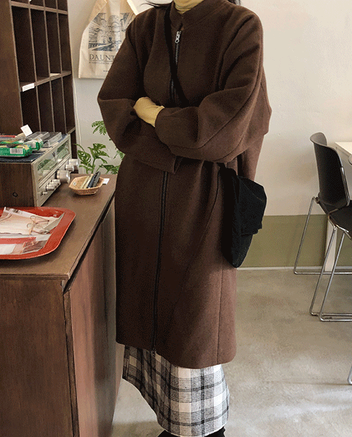 wool zip-up coat : brown