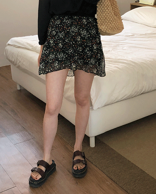 airy flower skirt : black