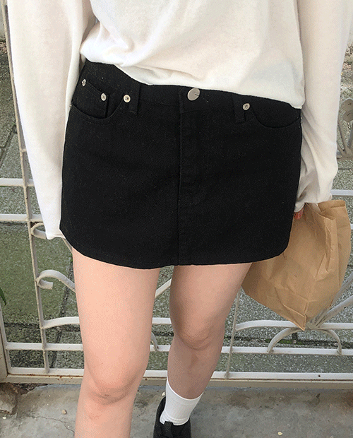 very mini skirt : black