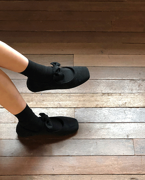 ribbon suede flat shoes : black