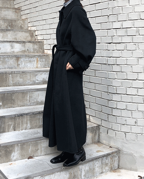 della handmade long coat : black