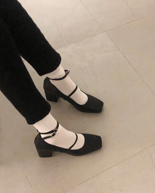 ankle string shoes : black