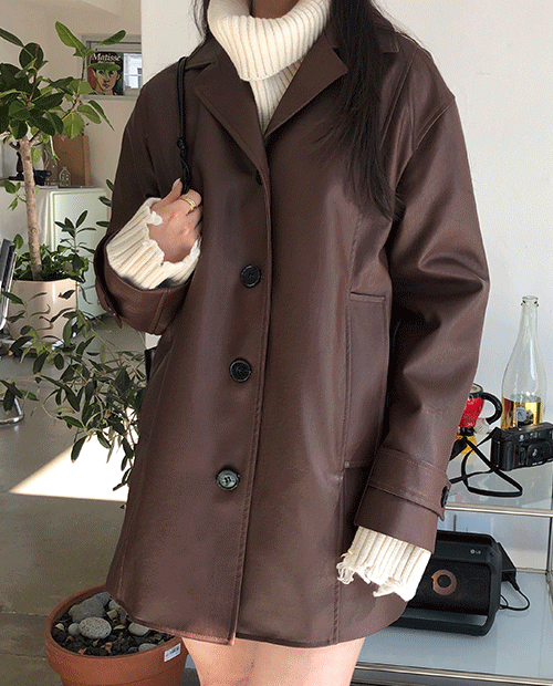 sober half leather jacket : brown