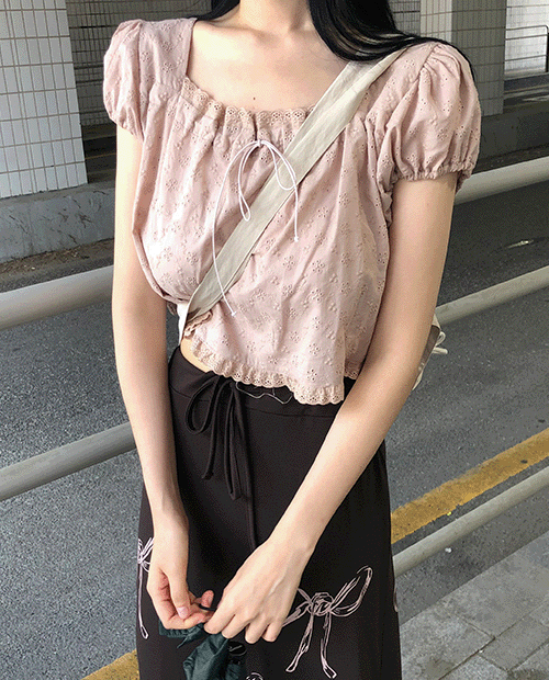 punching lace blouse / 2color