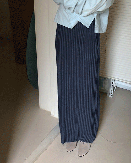 striped vintage skirt : navy